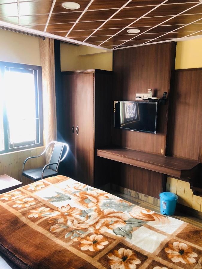Valley Crown B&B Шимла Экстерьер фото