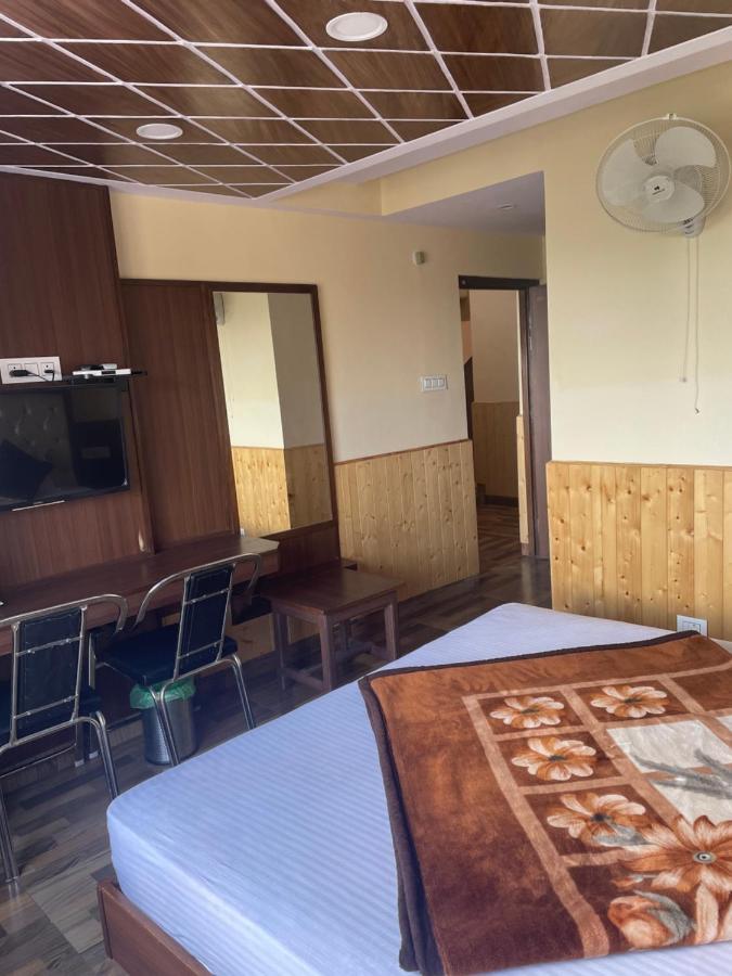 Valley Crown B&B Шимла Экстерьер фото