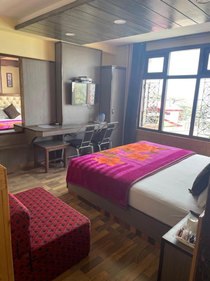 Valley Crown B&B Шимла Экстерьер фото